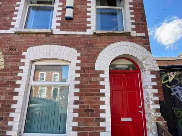 Two Great Apartments, 1 Carmel Street