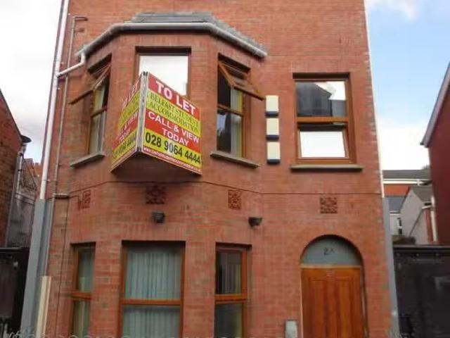 Two Great Apartments, 2a Carmel Street