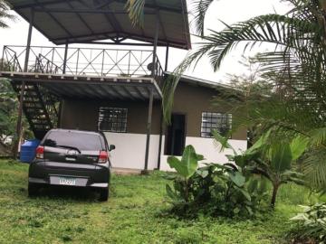 ¡Dos casas a precio rebajado!