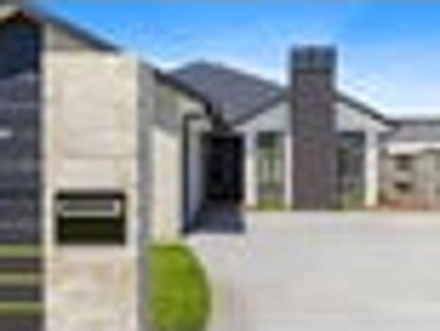 Dual Living or Home and Income