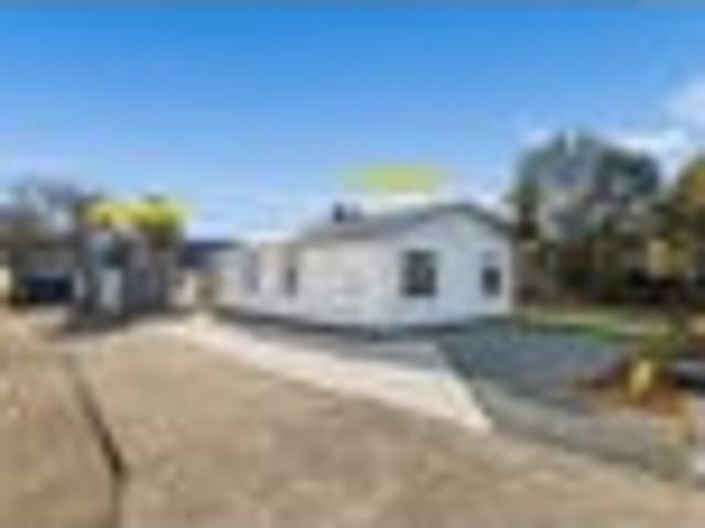 Two Homes Step Straight Into Jubilee Park
