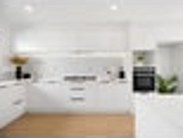 Two Master Bedrooms With Ensuites