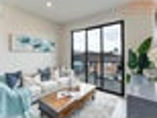 Two Stunning Home Available Corner & Middle Option