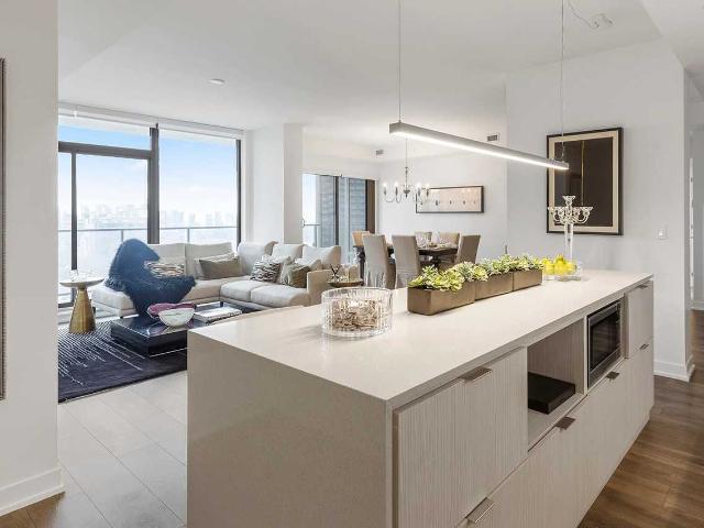 Two St. Thomas 2 Bedroom Apartment for Rent at 2 Saint Thomas St, Toronto, ON M5S 2Z1 Bay Street Corridor