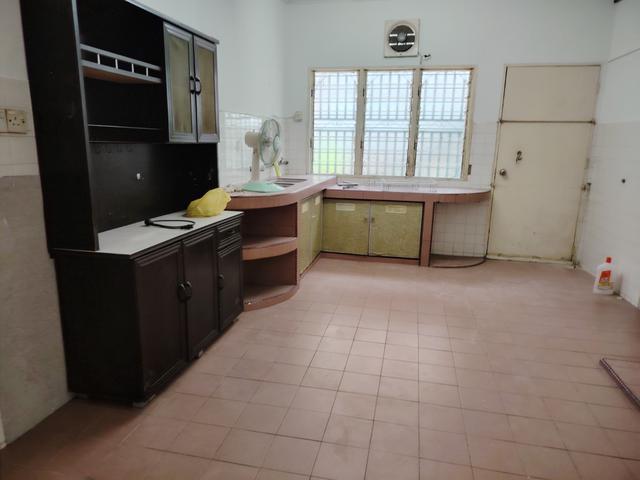 Two Storey Terrace House Tmn Universiti Indah Seri Kembangan Selangor