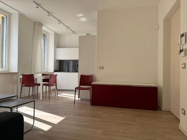 Two rooms Apartment FURNISHED APARTMENT FOR RENT VIA MAZZINI AREA Verona Centro Storico