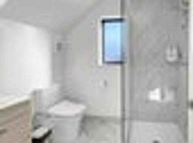 TWO ROOMS, TWO WAYS TO MAKE IT WORK
