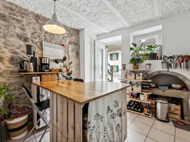 Residential building on sale in Penthalaz 229 m² | dreamo. Ch