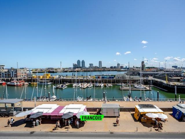 Twee Slaapkamer Appartement met zicht op Jachthaven in Cent…