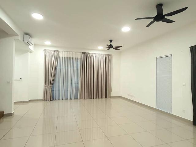 TwentyFive 7 Rimbayu Kota Kemuning superlink house for rent