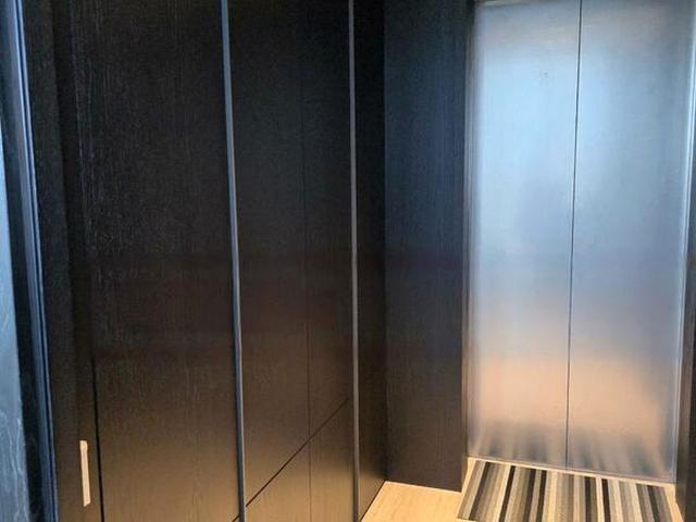 Twentyone Angullia Park D9, Condominium