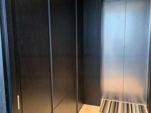 Twentyone Angullia Park D9, Condominium