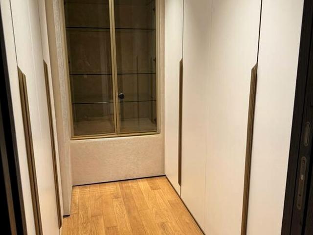 Twentyone Angullia Park D9, Condominium