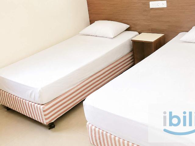 Twin Bed with attached Bathroom @ CHINA TOWN INN, Petaling Street KL