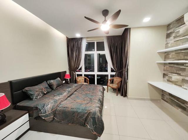 Twin Galaxy Residence