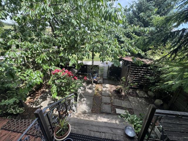 Twin house with 3.5 rooms on sale in Nassen 120 m² | dreamo. Ch