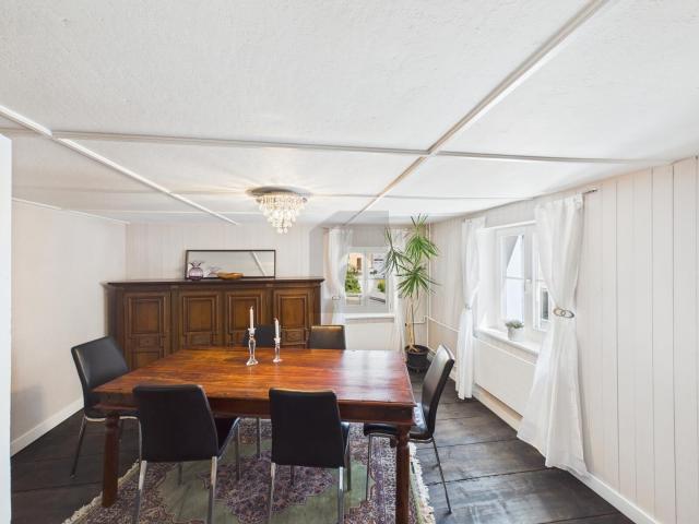 Twin house with 11 rooms on sale in Merishausen 255 m² | dreamo. Ch