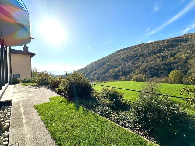 Twin house with 4.5 rooms on sale in Odogno 180 m² | dreamo. Ch