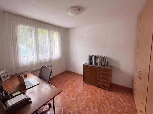 Twin house with 6.5 rooms on sale in Le Mont sur Lausanne 160 m² | dreamo. Ch