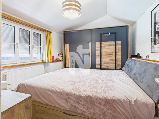 Twin house with 8 rooms on sale in Tenniken 165 m² | dreamo. Ch