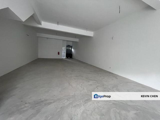 Twin Palms Sungai Long