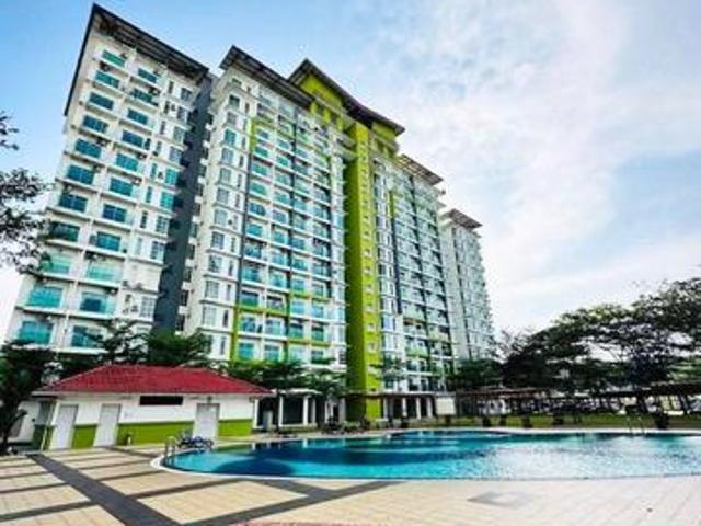 Twin Residences Taman Kobena Tampoi Non Bumi Facing Swimming Pool