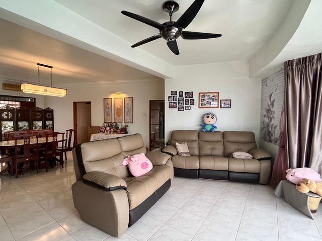 Twin Tower Condominium for rent fully furnish tanjung bungah