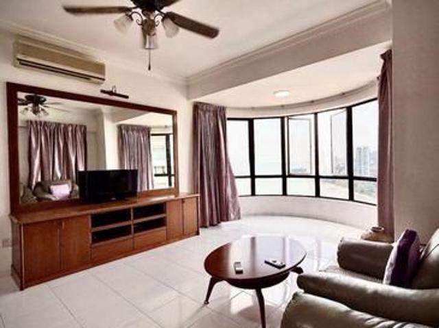 Twin Tower Condominium Tanjung Bungah Furnish Reno High Floor Sea View