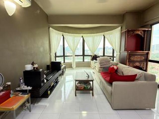 Twin tower Tanjung bungah seaview middle floor 2 rooms