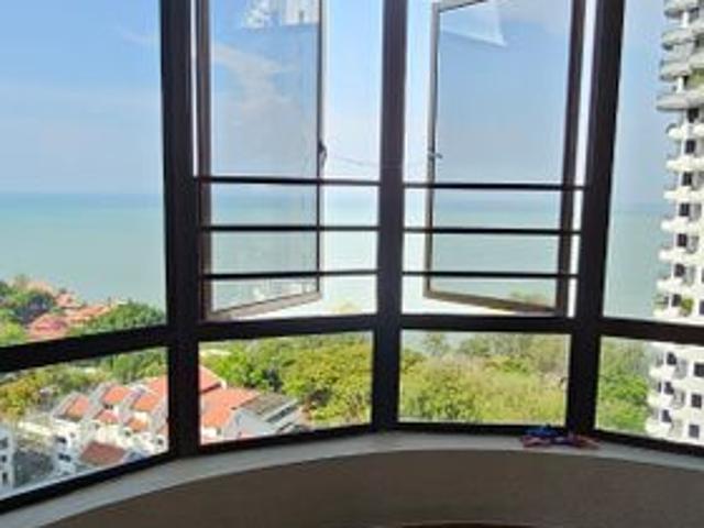 Twin Towers, Ratu Mutiara