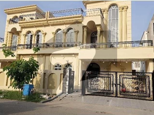Twins House For Sale Citi Housing Society