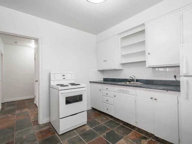 Twinson 1 Bedroom Apartment for Rent at 12041 104 Ave Nw, Edmonton, AB T5K 0T3 Oliver