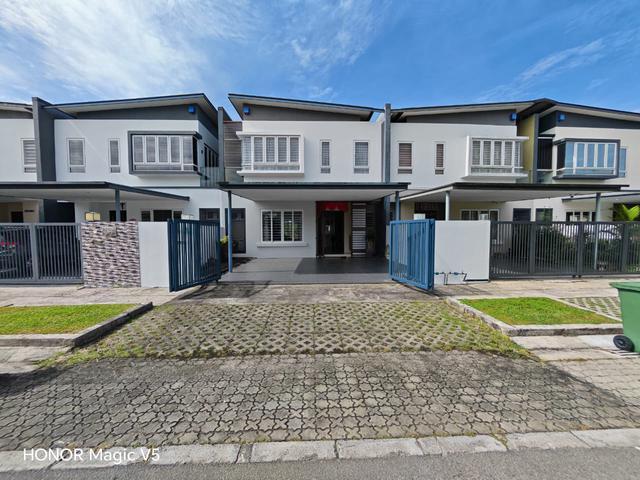 TT2 DOUBLE STOREY TERRACE FOR RENT At TABUAN TRANQUILITY KUCHING