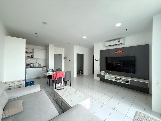 TT3 Soho actual photo newly painted key on hand ready for viewing