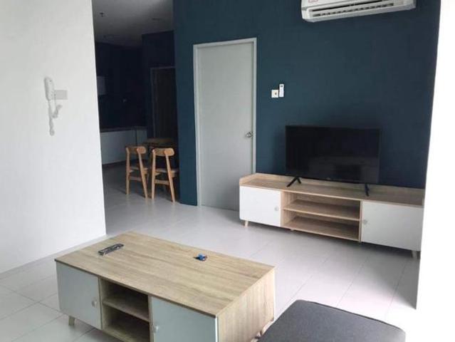 TT3 SOHO Fully Furnished 2 bed 1 bath High Floor