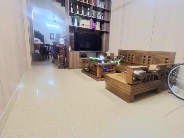 TT Thạch Bàn Gần Aeon Mall KĐT Garden city Dân xây 5.8 tỷ