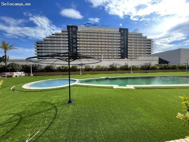 Tu apartamento junto al mar de 2 dormitorios, en residencial con piscina