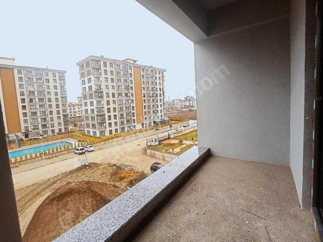 Tuğba Yörür'den Cumhuriyet Mahallesi'nde Acill Satılık