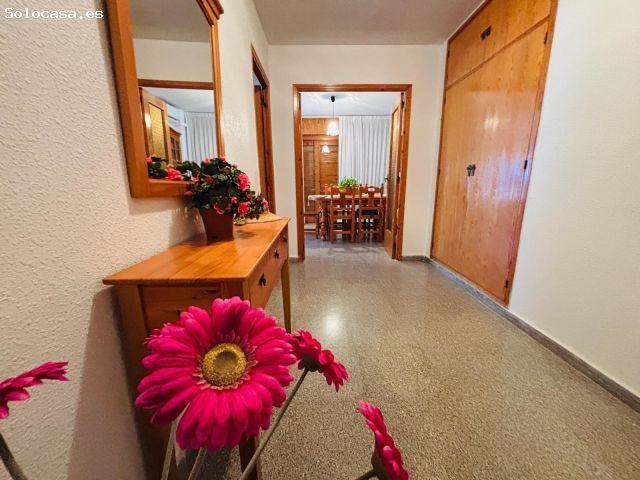 ¡Tu hogar en el paraíso! Piso en 1ª línea de la Playa de Las Delicias, de 3 habitaciones a pasos del