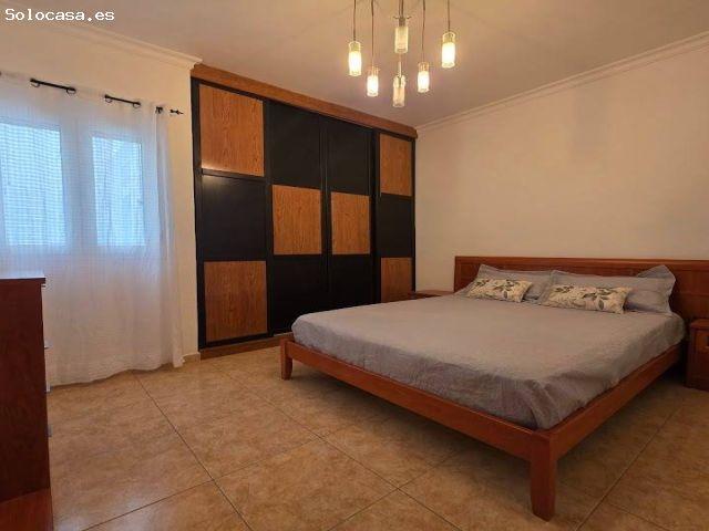 ¡Tu hogar junto a Las Canteras! Luminoso piso de 3 habitaciones en Calle Vergara