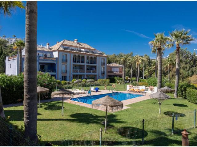 Tu hogar mediterráneo con acceso directo a la playa 155m² Casares