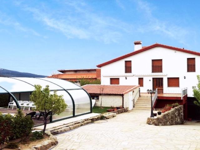Tu hotel o casa rural en un entorno increíble