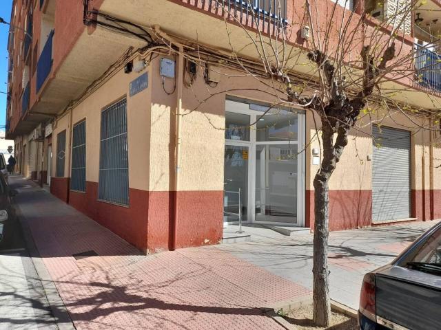¡TU NEGOCIO EMPIEZA AQUÍ! LOCAL COMERCIAL EN VENTA EN IBI