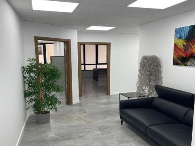 Tu nueva oficina en Valencia: imagen, ubicación y servicios todo incluido