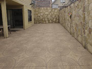 Tu Nuevo Hogar te espera, casa no amoblada  cuenta solo con la cocina equipada, con excelentes espacios para compartir en familia