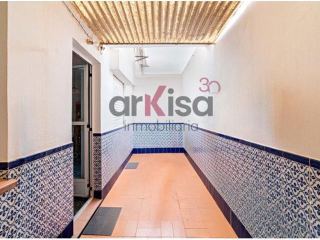 ✨ Tu nuevo hogar en Balanegra: 4 dormitorios, patio, garaje y terraza con vistas al mar