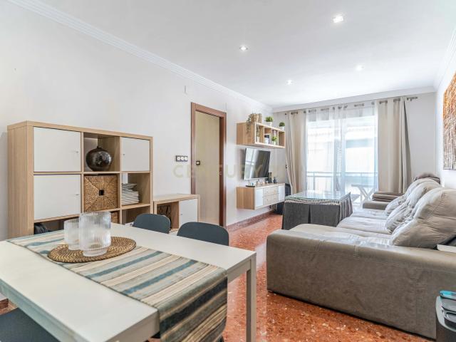 TU NUEVO HOGAR EN EL CENTRO DE SALOBREÑA