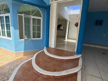 Tu nuevo hogar en Floresta! gran patio y potencial de ampliación