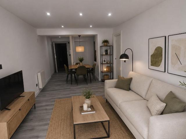 ¡Tu Nuevo Hogar Espera! Vivienda Reformada a Estrenar en Avda. Buenos Aires