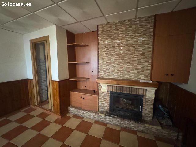 ¡Tu oasis en el centro! Gran casa con chimenea, terraza panorámica y espacio para toda la familia en